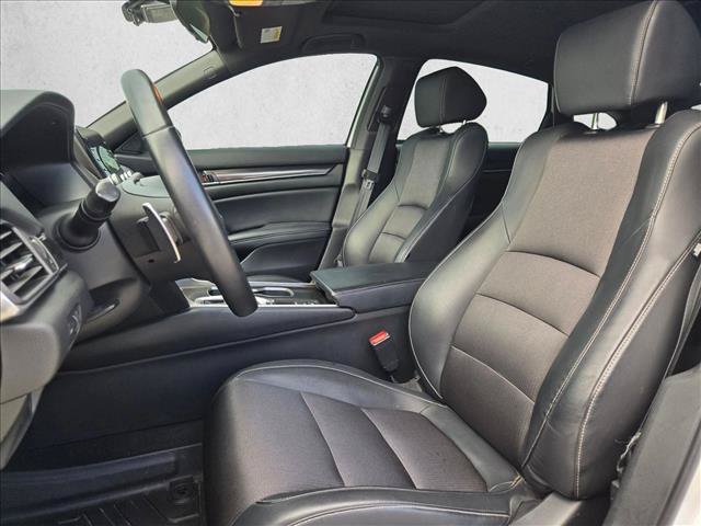 Used 2018 Honda Accord Sport image 16
