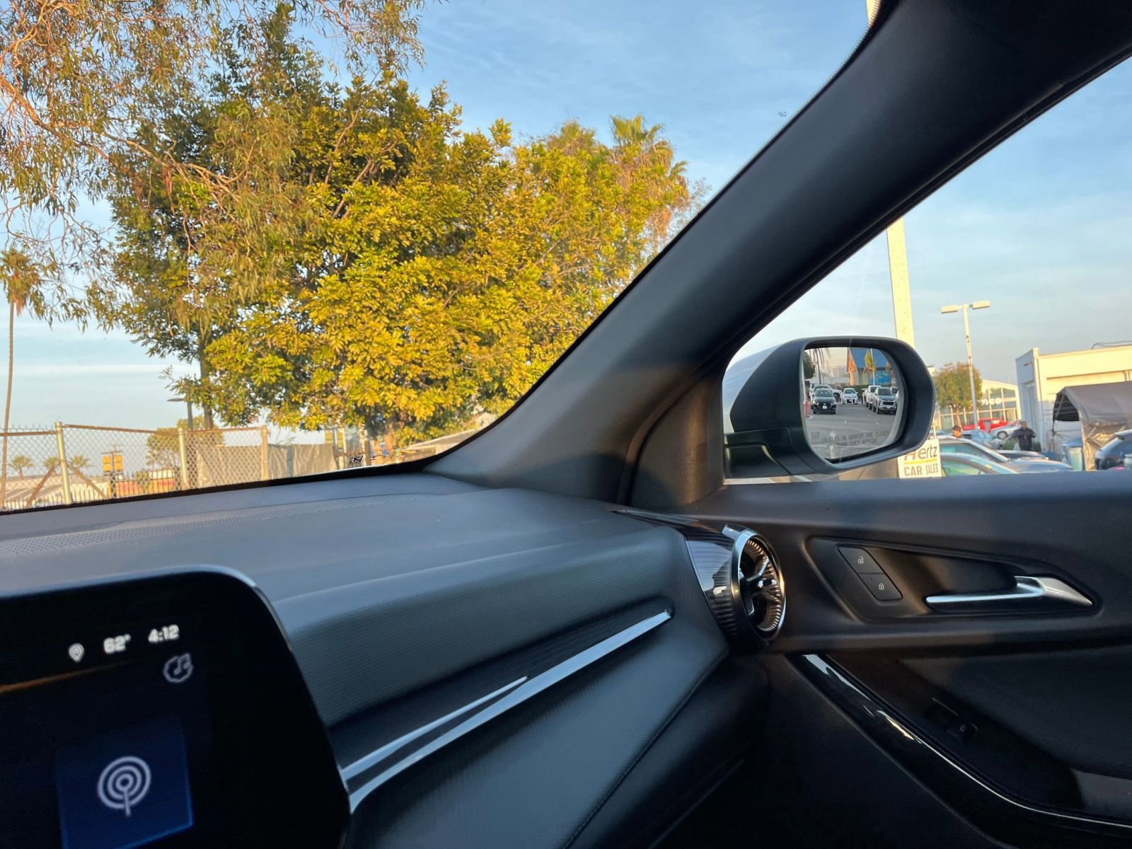 Used 2025 Chevrolet Equinox LT image 36