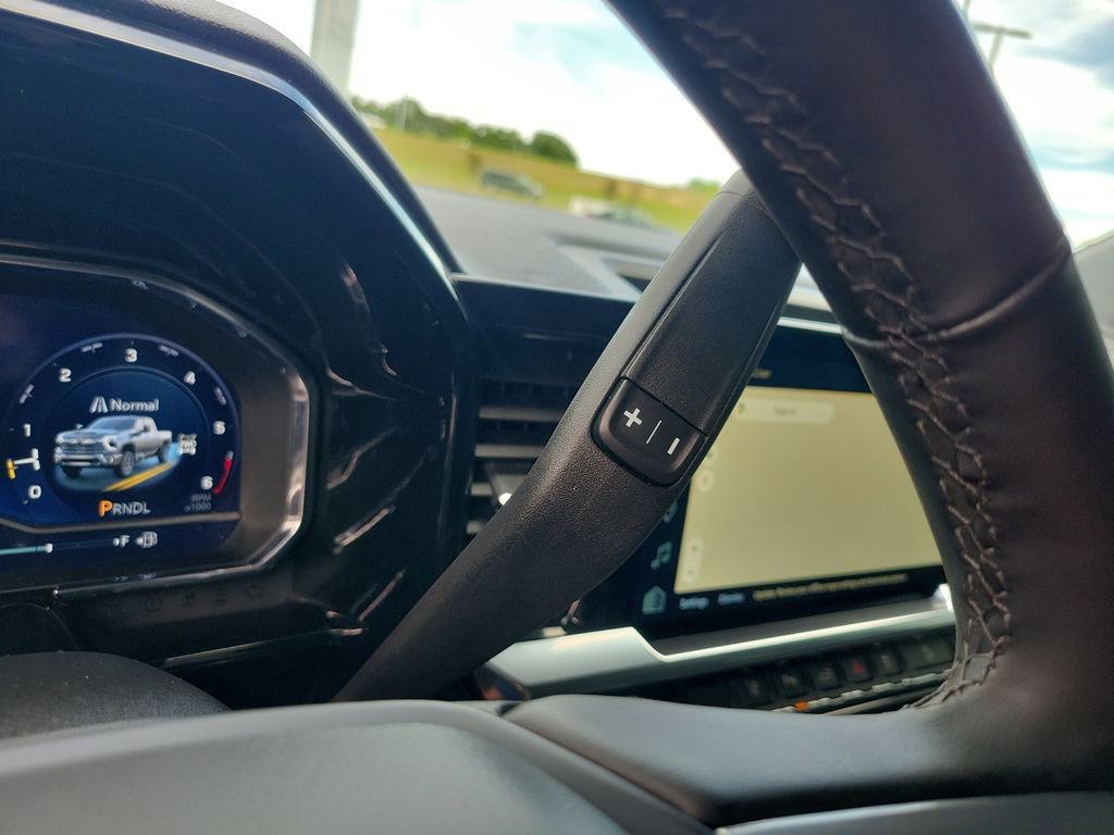 Used 2024 Chevrolet Silverado 2500 LTZ w/ LTZ Plus Package image 22