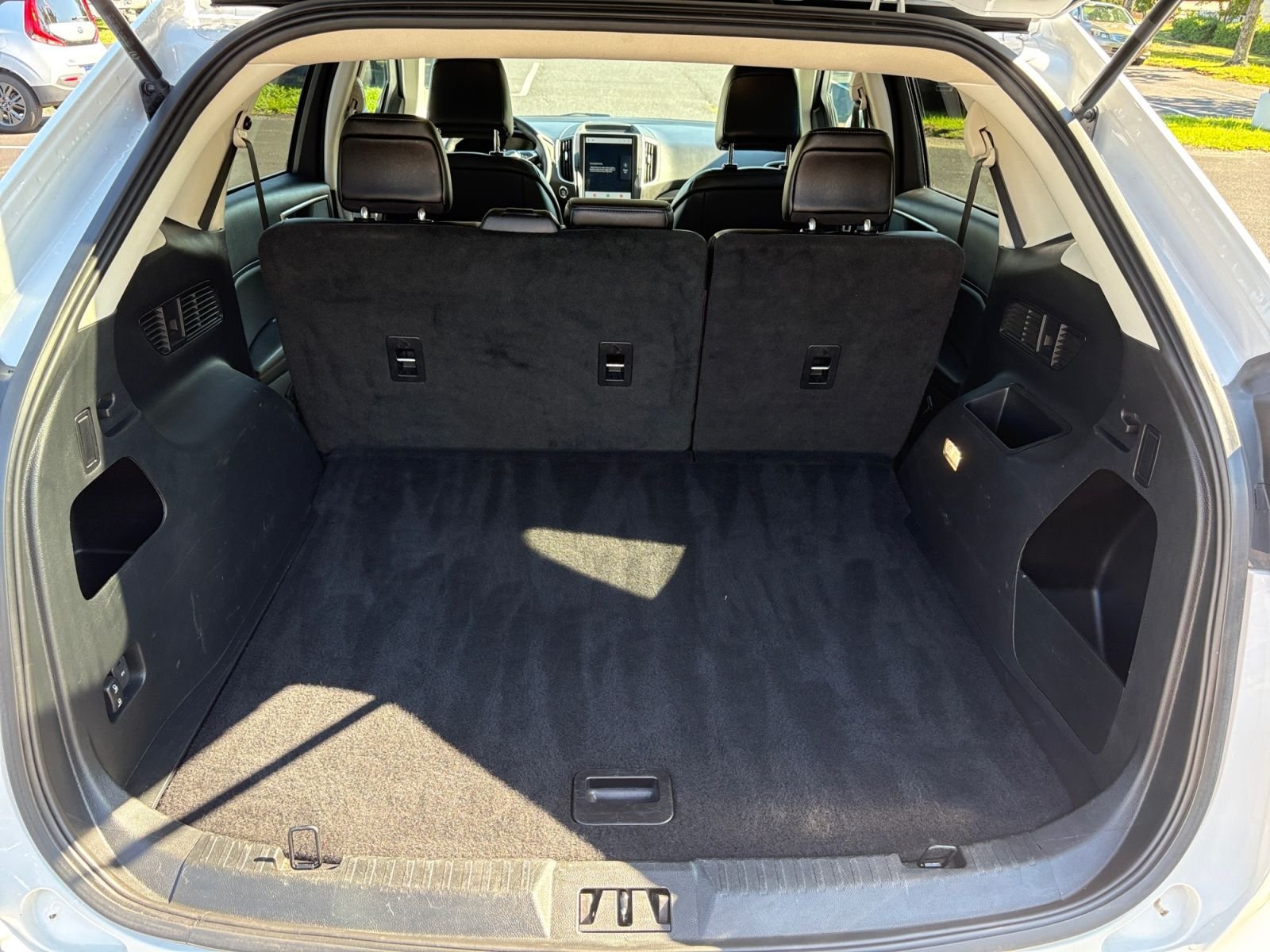 Used 2024 Ford Edge SEL AWD/4WD image 19