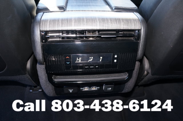 Used 2024 Jeep Wagoneer L Series II RWD image 14
