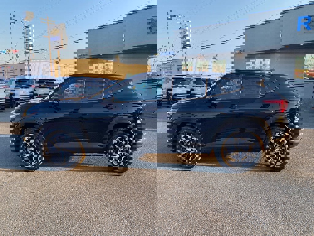 New 2026 Chevrolet Trax RS w/ Sunroof Package image 3