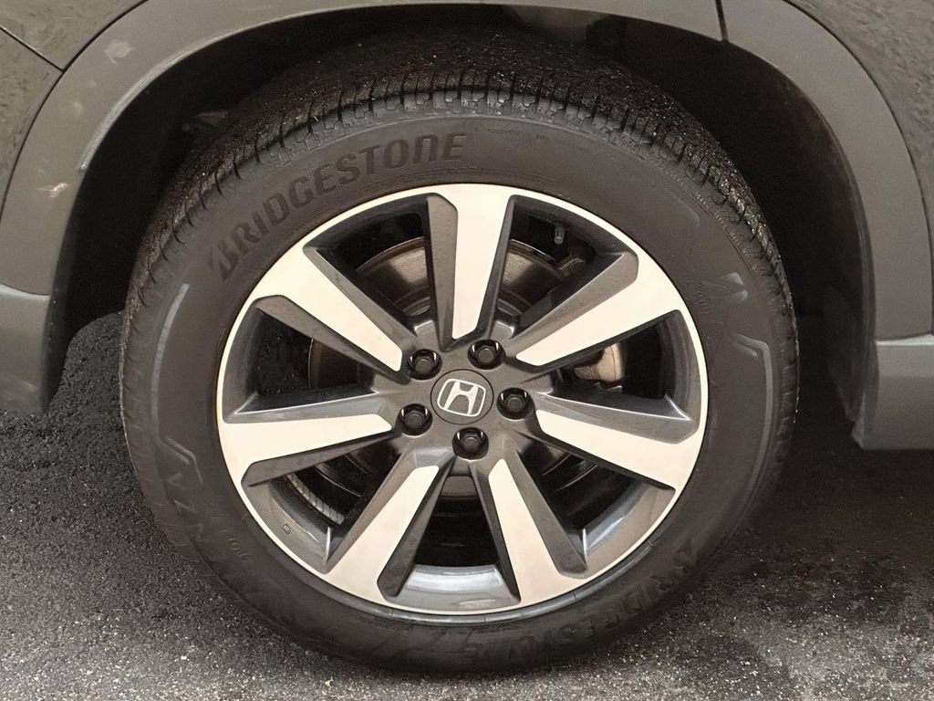 Used 2023 Honda Pilot Elite image 12