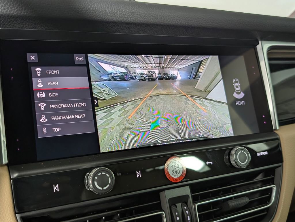 New 2026 Porsche Macan image 32