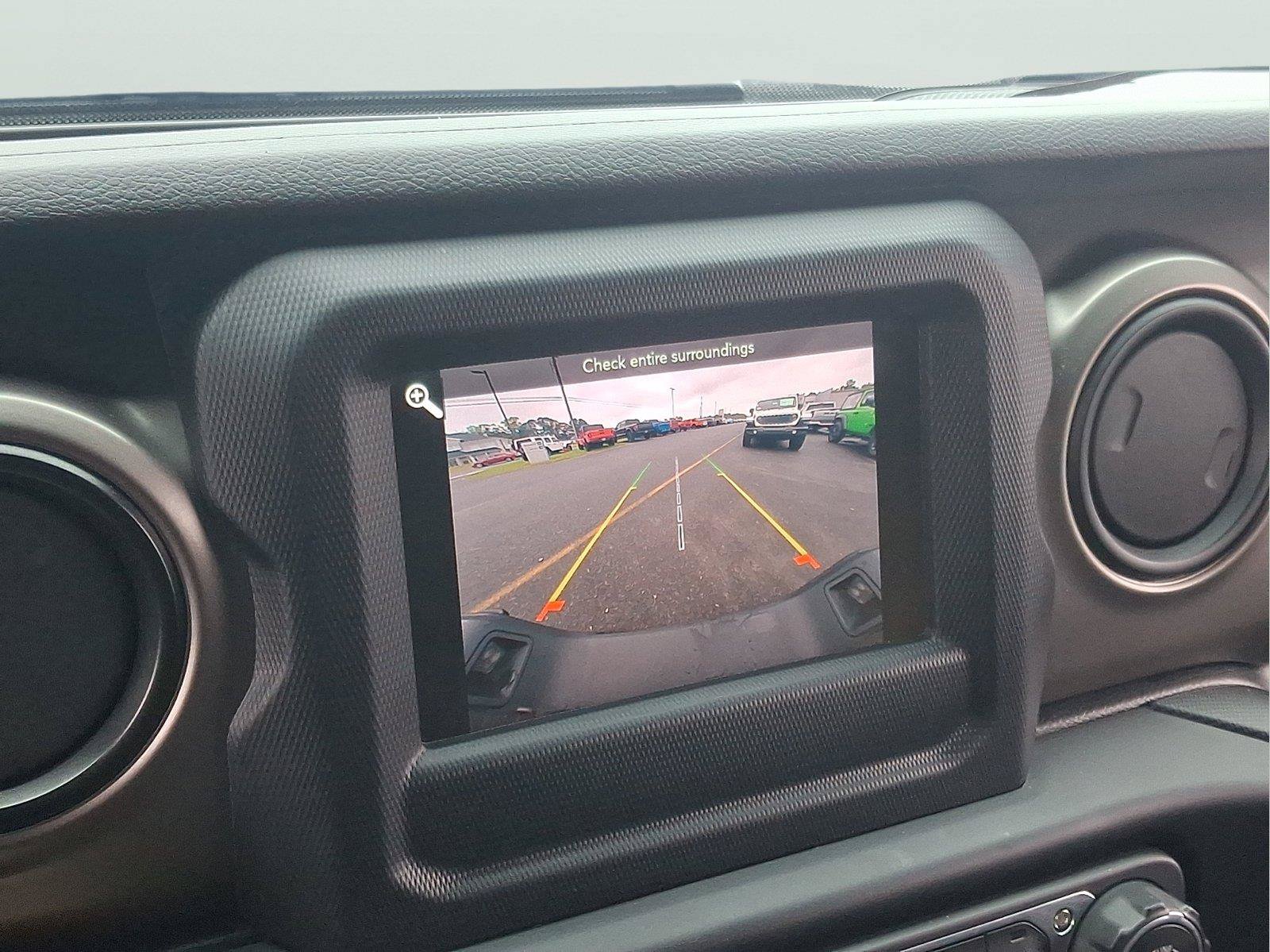 Used 2021 Jeep Gladiator Sport AWD/4WD image 17