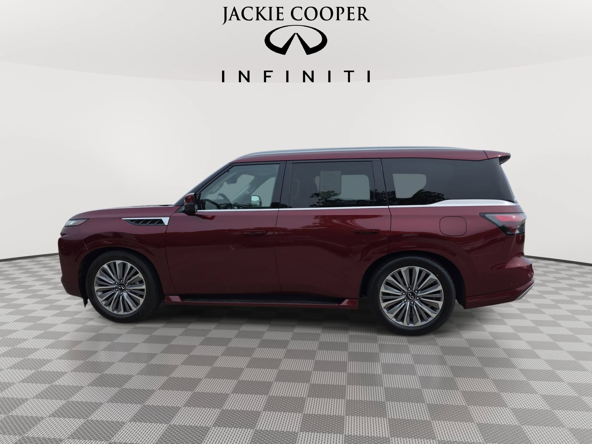 Certified 2025 INFINITI QX80 Sensory AWD/4WD image 8