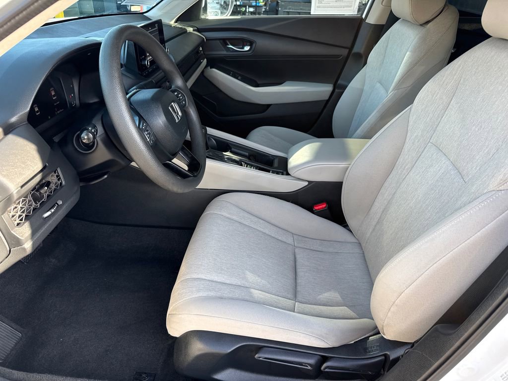 Used 2023 Honda Accord LX image 23