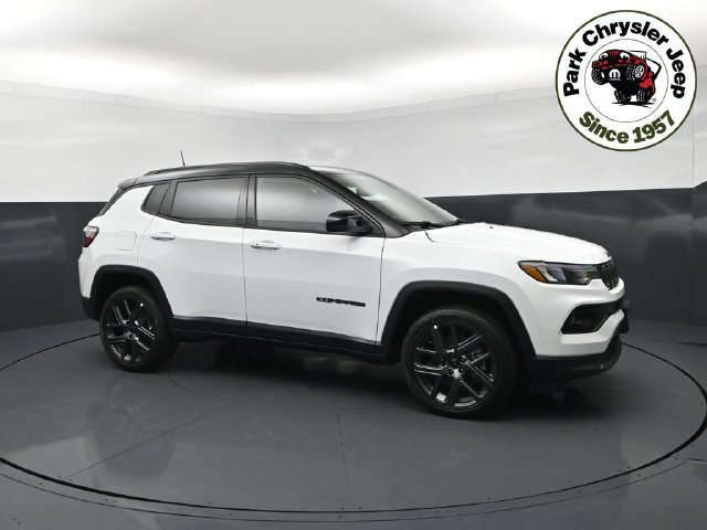 New 2026 Jeep Compass Limited w/ Sun, Sound & Navigation Group AWD/4WD image 1