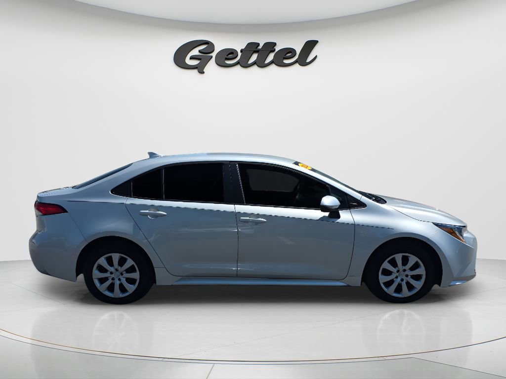 Used 2024 Toyota Corolla LE image 4