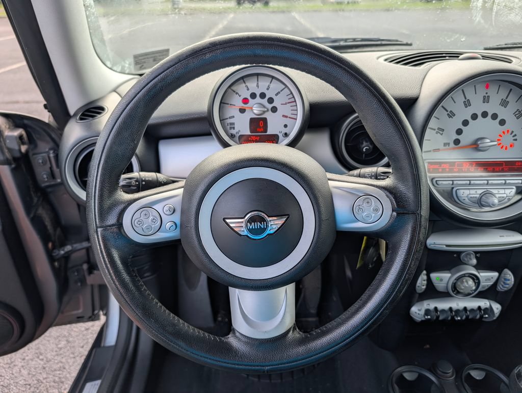 Used 2010 MINI Cooper Hardtop FWD image 10