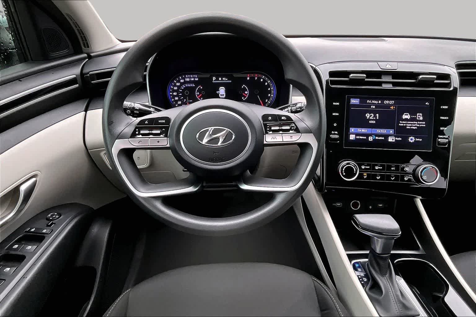 Certified 2023 Hyundai Tucson SEL w/ Winter Package AWD/4WD image 6