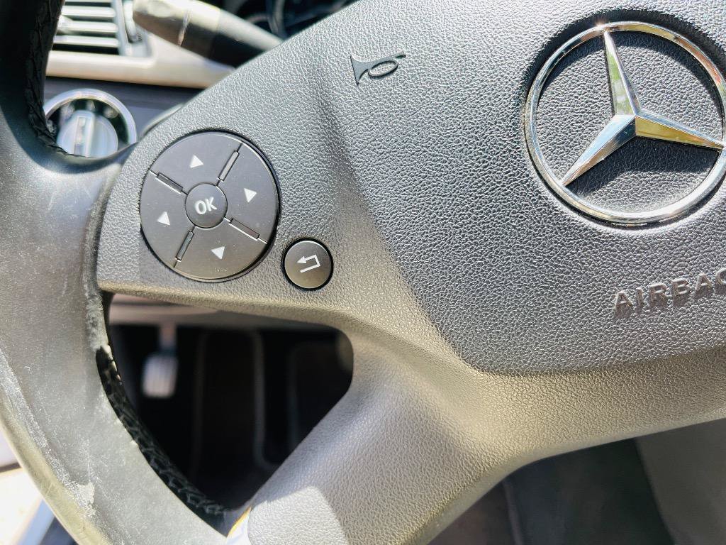Used 2010 Mercedes-Benz E 350 Sedan image 25