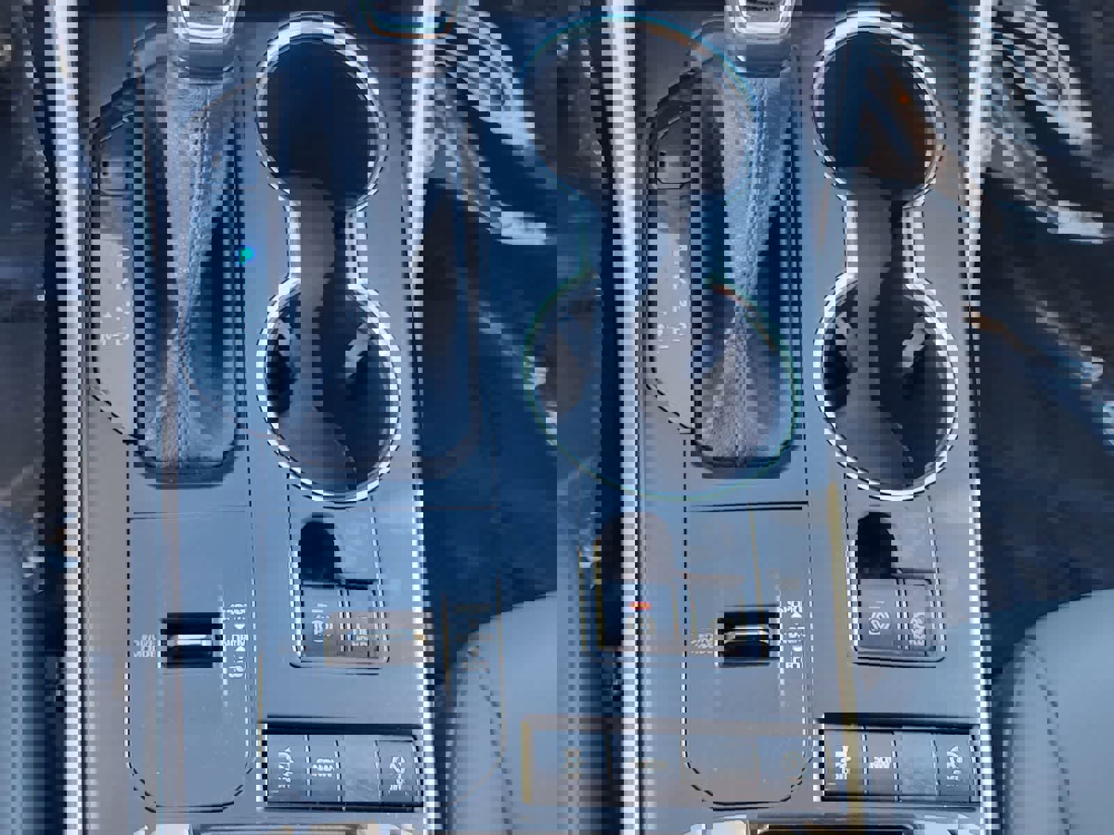 Used 2020 Toyota Highlander XLE image 22