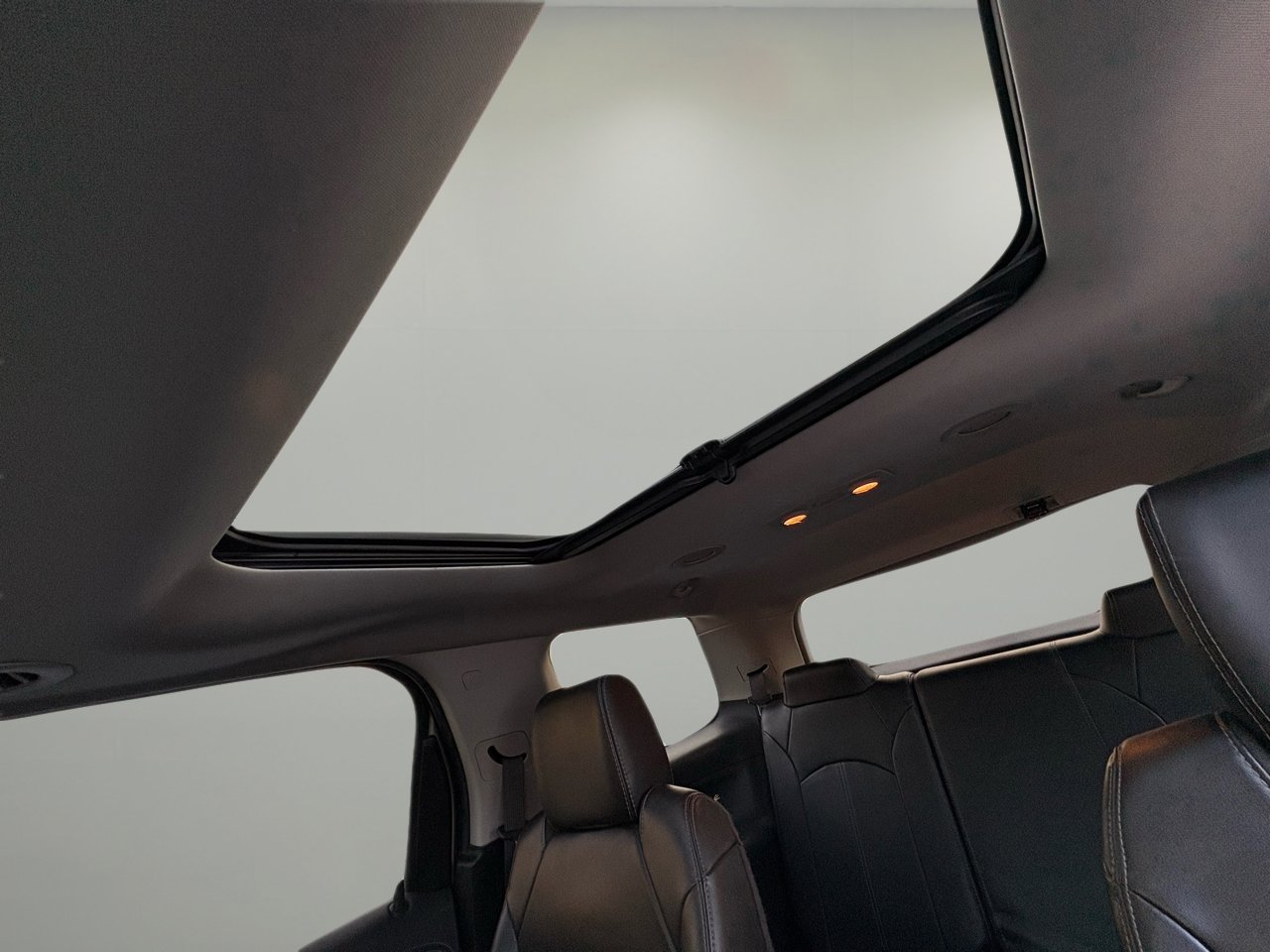 Used 2016 GMC Acadia SLT w/ Open Road Package image 30