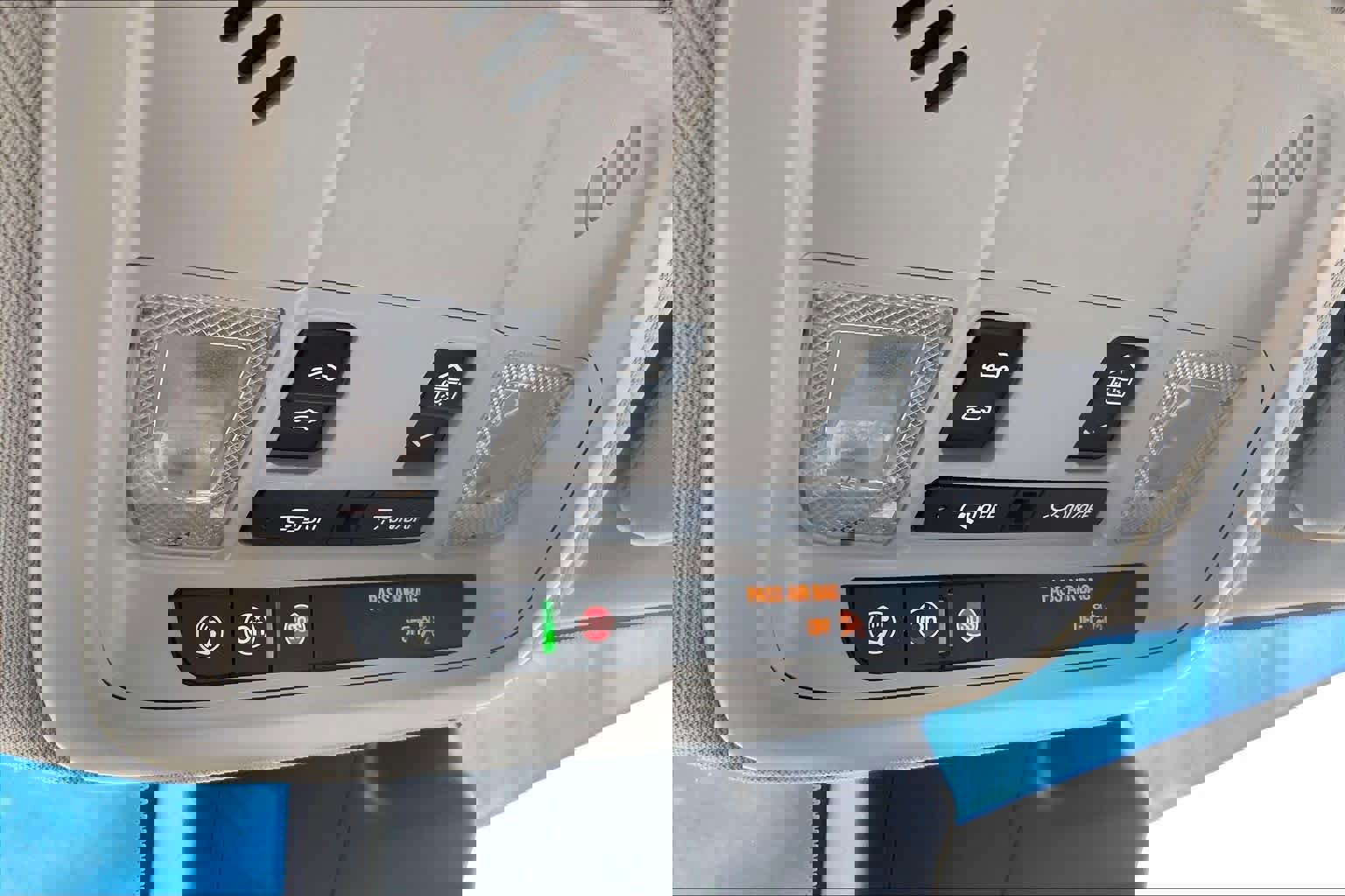 Used 2024 Chevrolet Malibu LT image 36