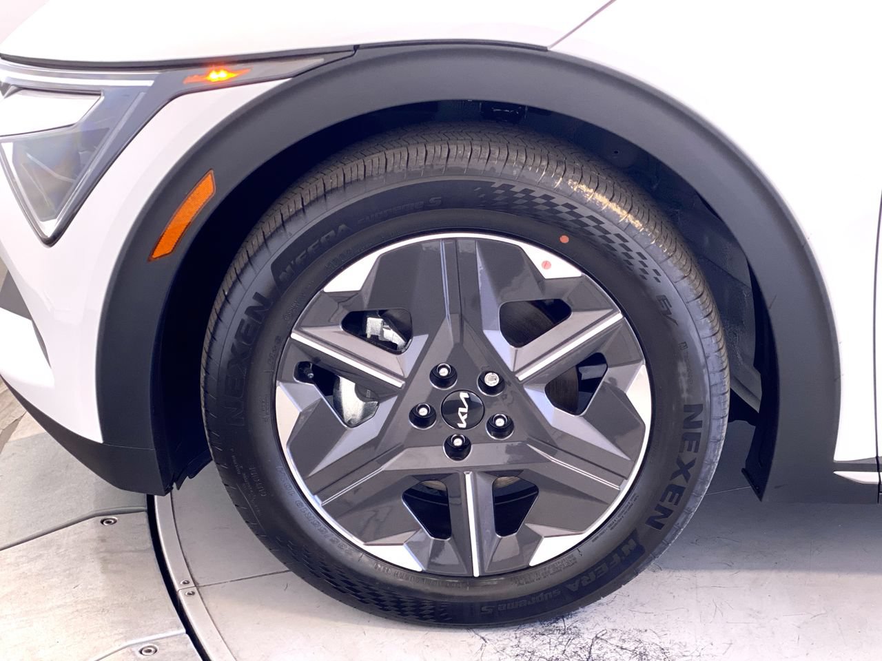 New 2026 Kia EV6 Light RWD image 12