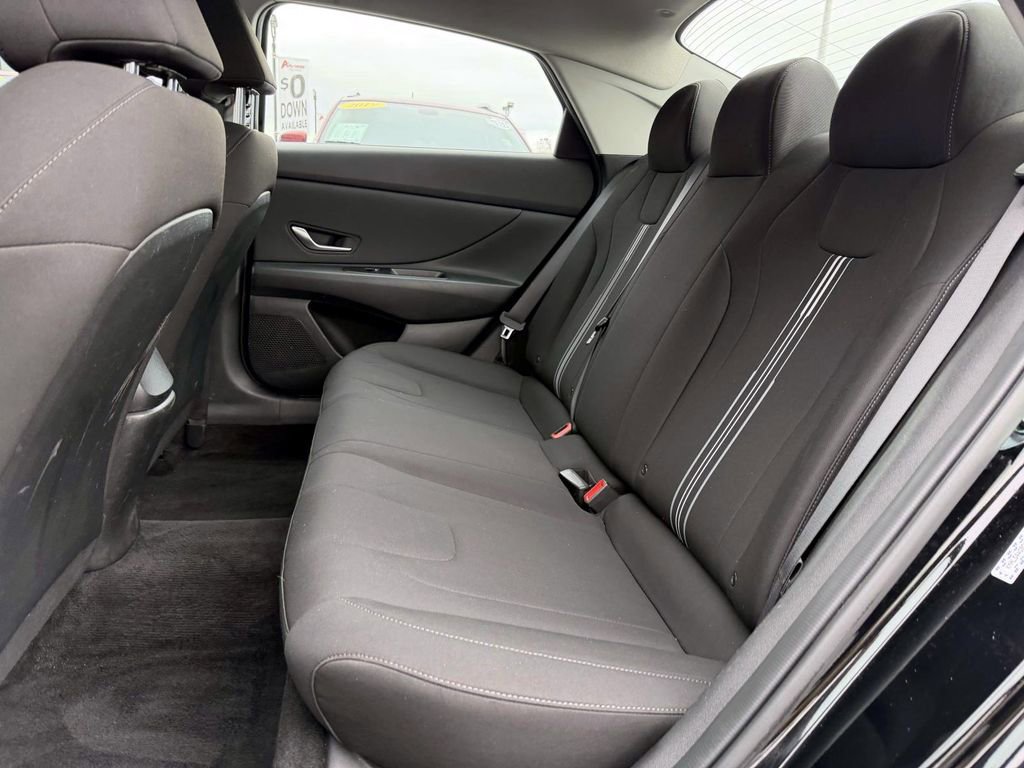 Certified 2023 Hyundai Elantra SEL w/ Convenience Package FWD image 18