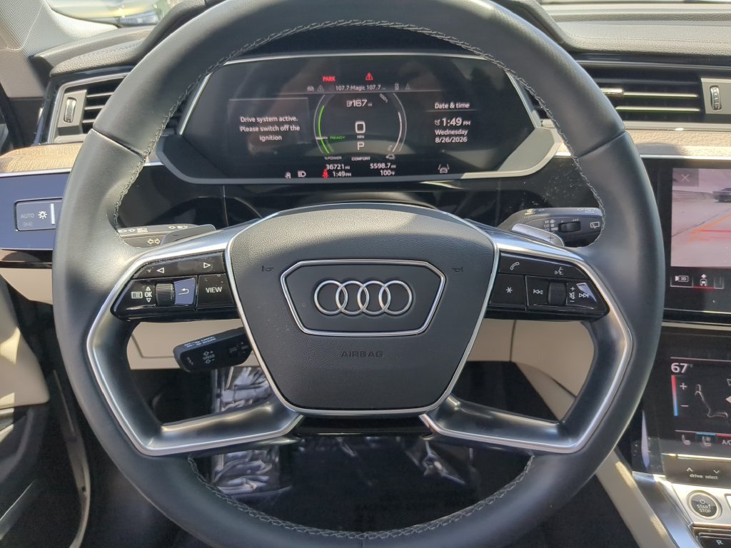 Used 2024 Audi Q8 e-tron Premium Plus w/ Premium Plus Package AWD/4WD image 32