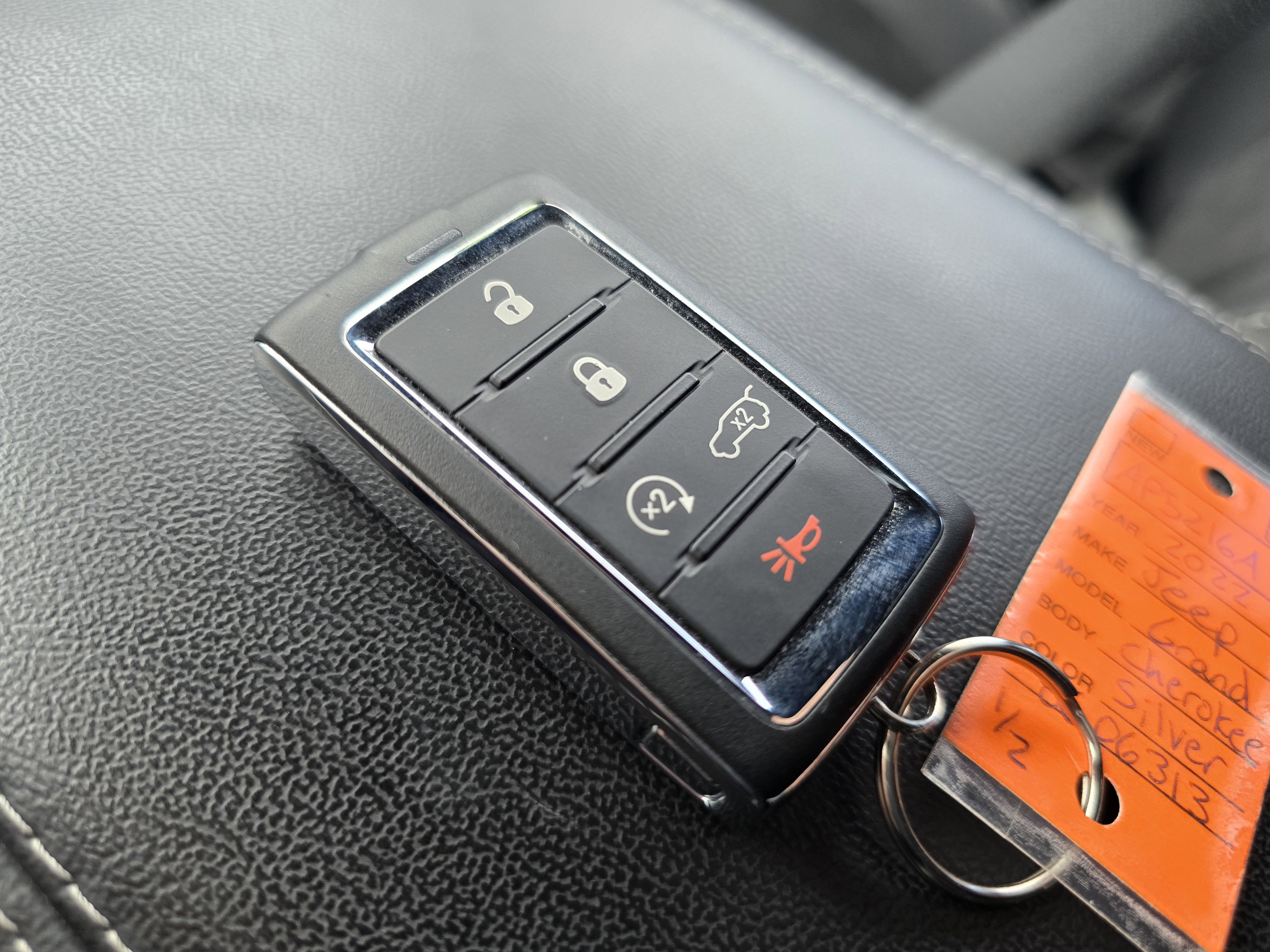 Used 2022 Jeep Grand Cherokee Altitude image 21