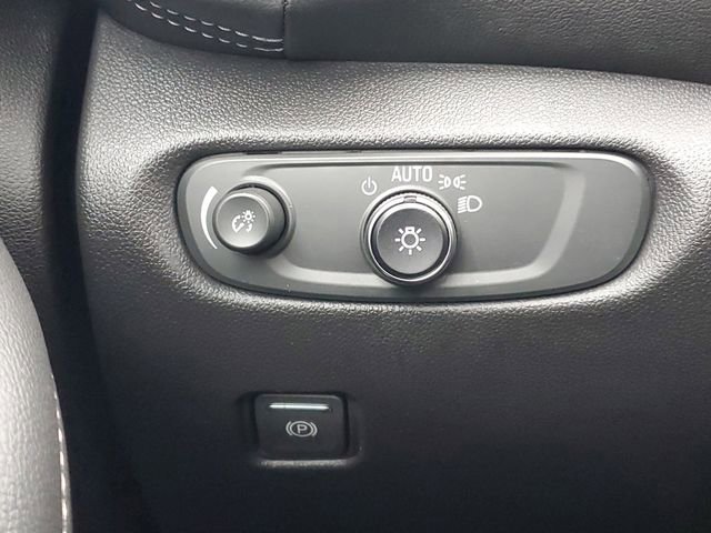 Certified 2024 Chevrolet Blazer LT w/ Convenience Package image 19