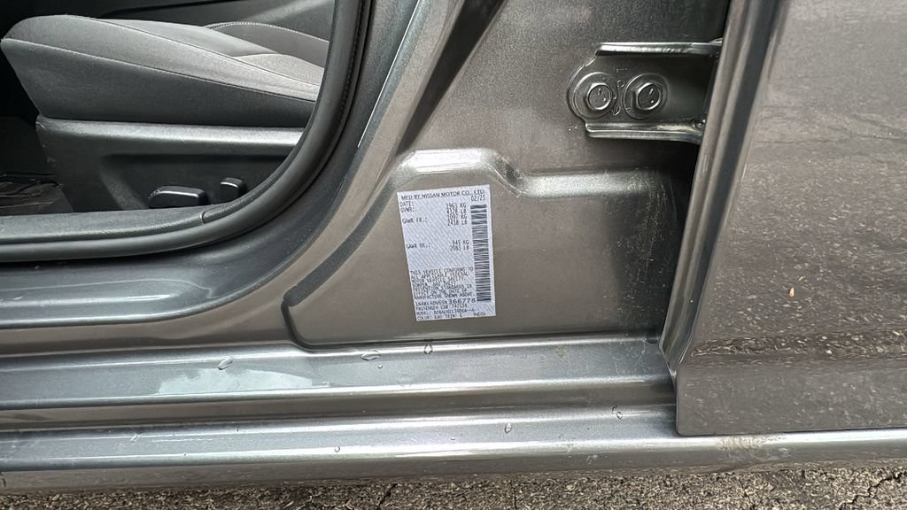Used 2025 Nissan Altima 2.5 SV FWD image 33