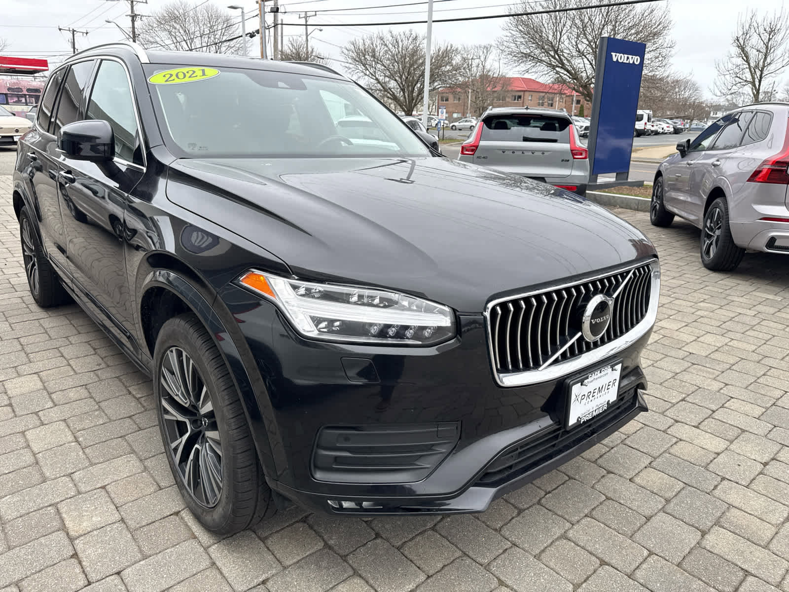 Used 2021 Volvo XC90 T6 Momentum image 39