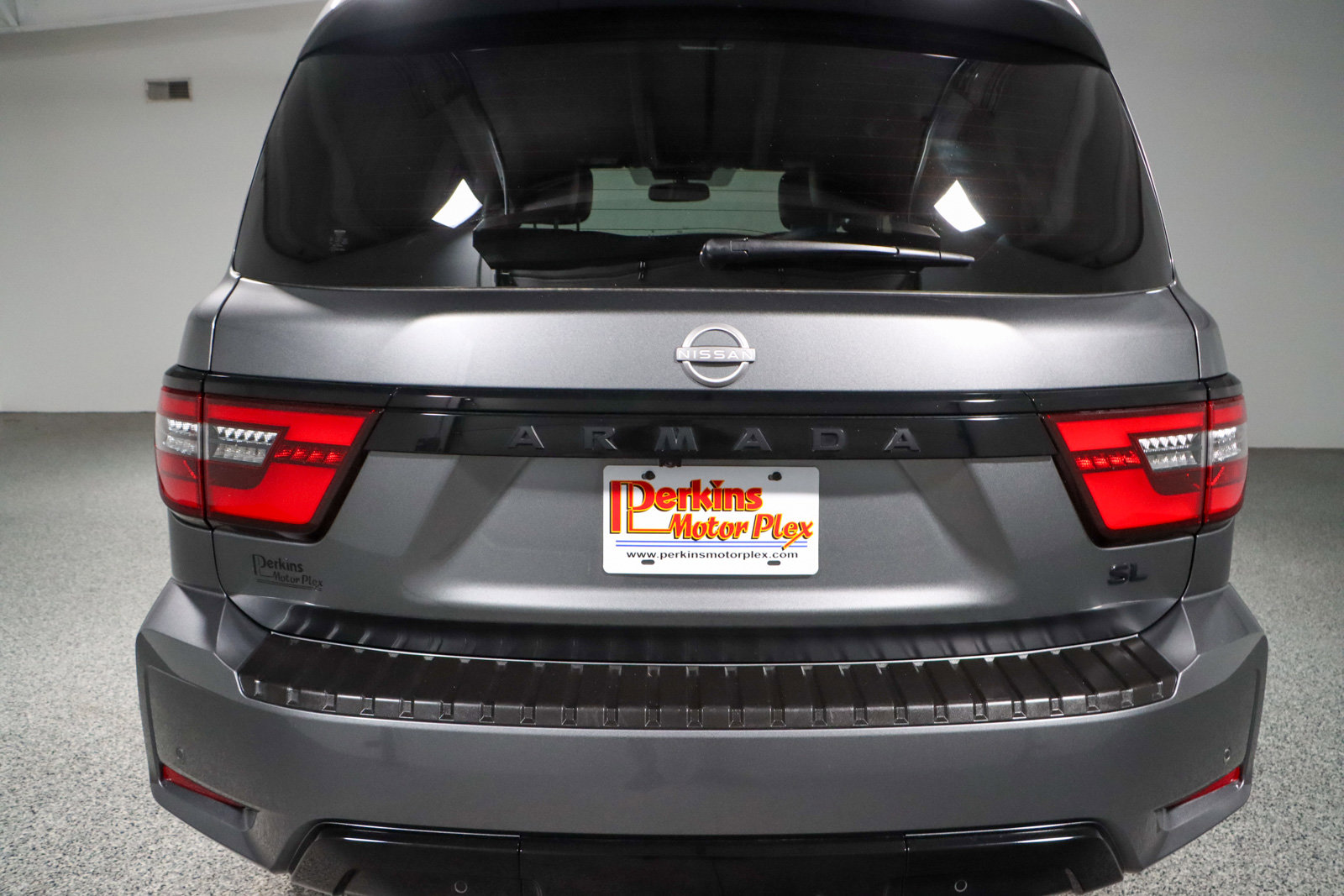 Used 2024 Nissan Armada SL w/ Midnight Edition Package image 8