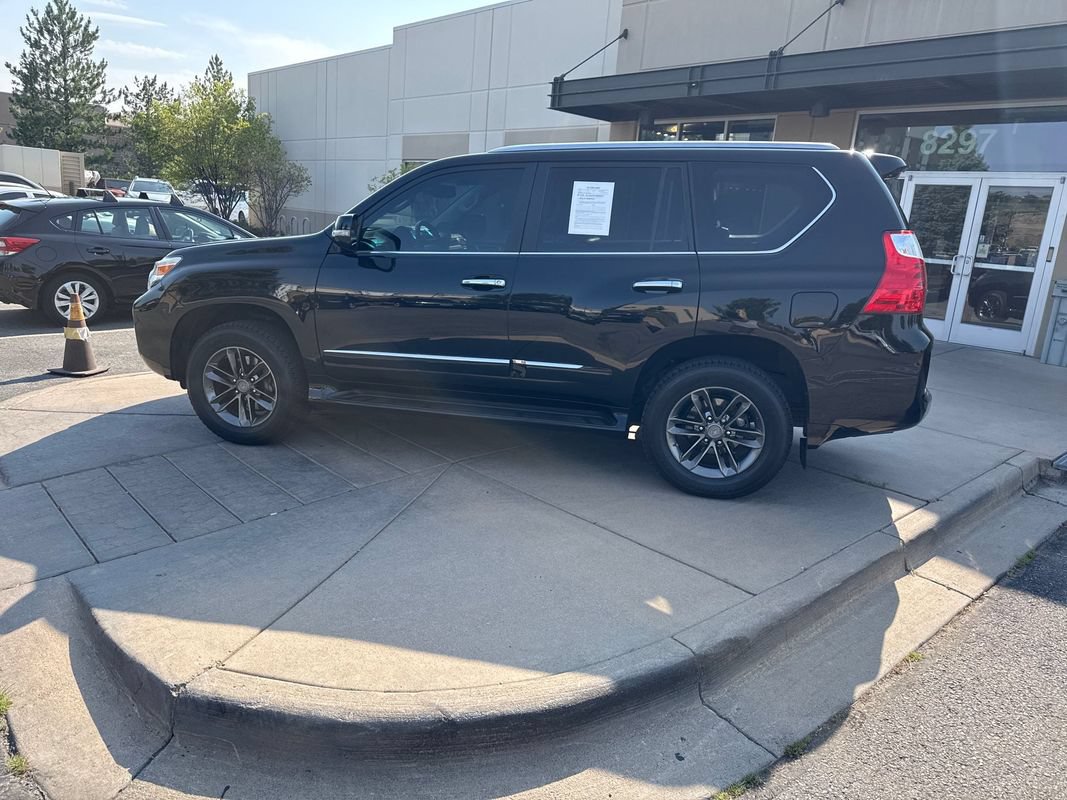 Used 2013 Lexus GX 460 Premium AWD/4WD image 9