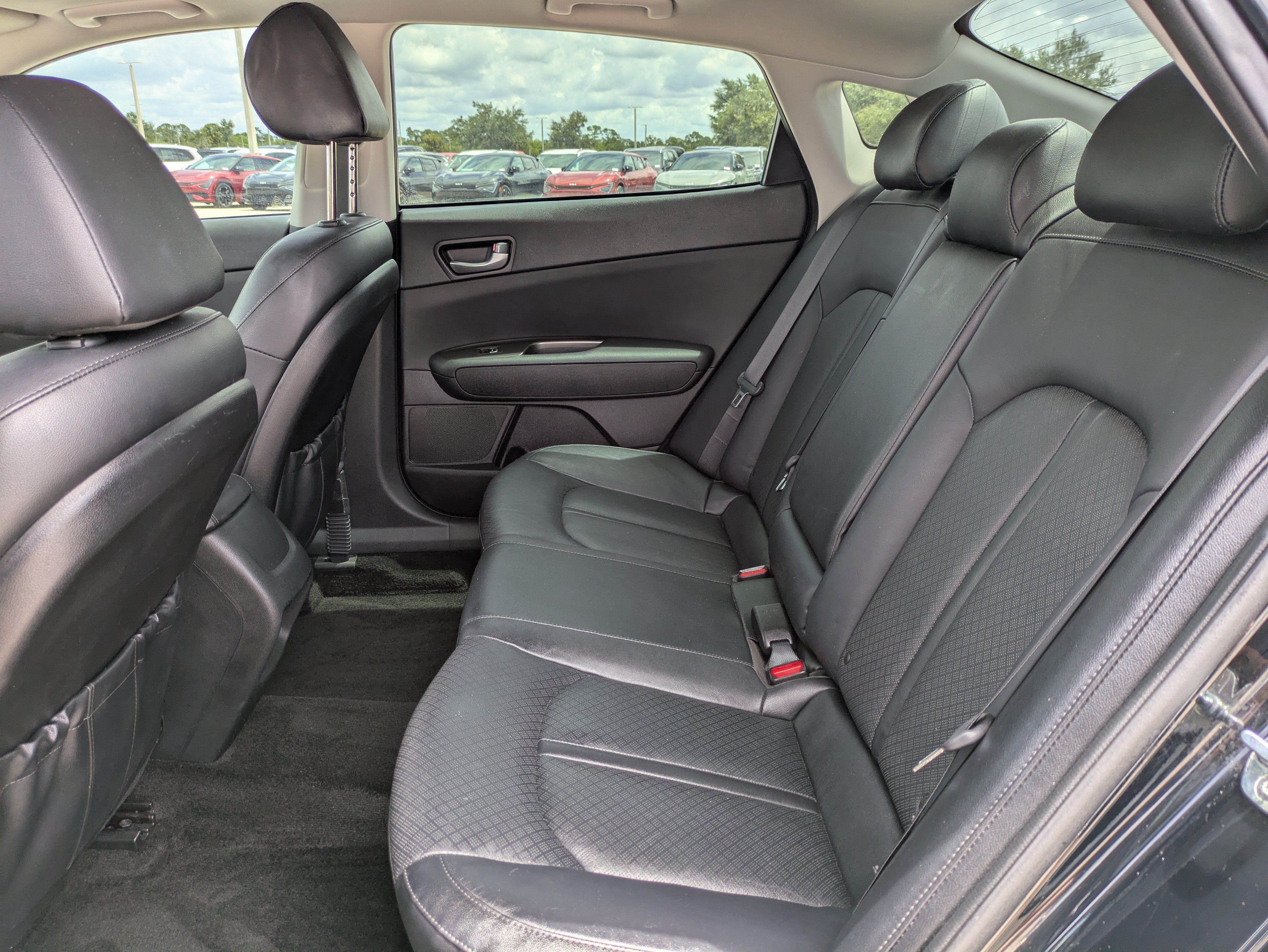 Used 2020 Kia Optima SE FWD image 15