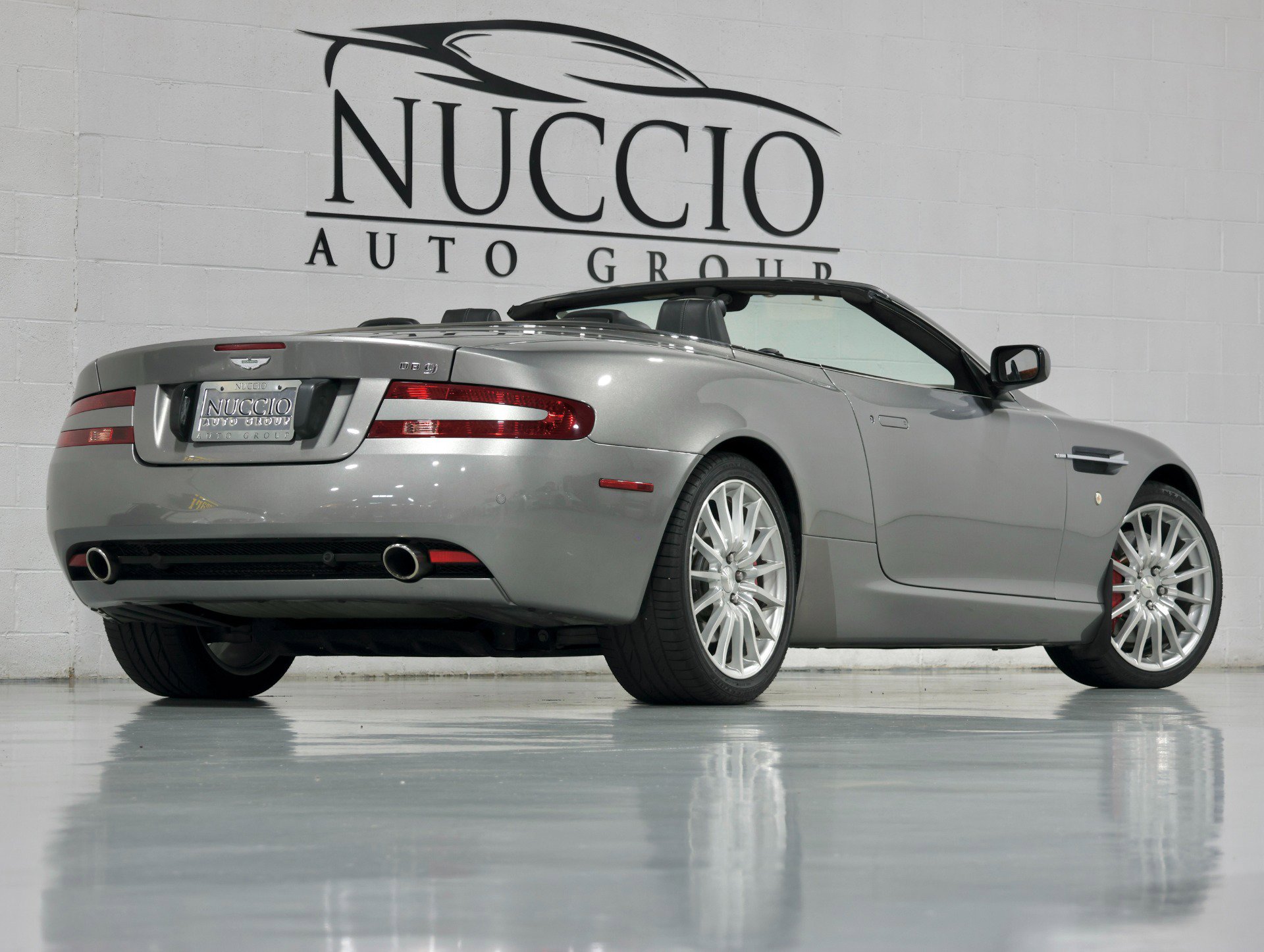 Used 2008 Aston Martin DB9 Volante RWD image 40