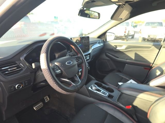 Used 2024 Ford Escape ST-Line Select w/ Tech Pack #2 image 7