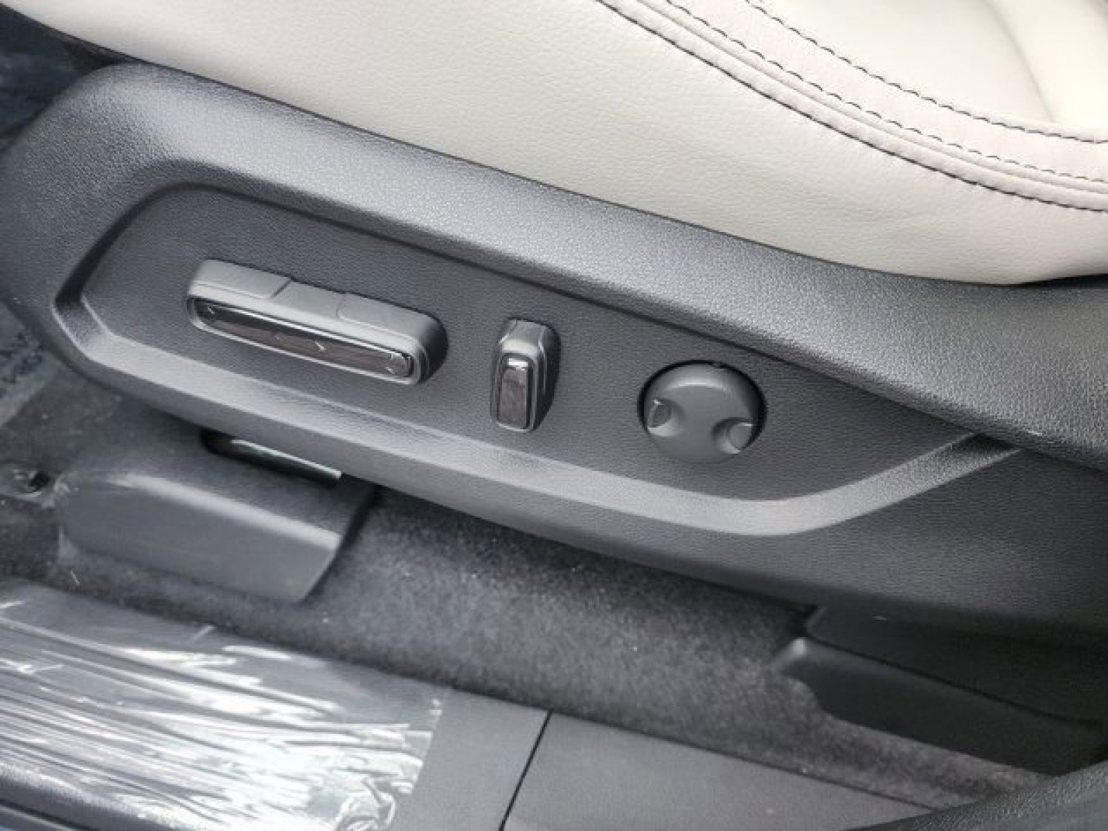 New 2026 Honda Pilot Touring image 21