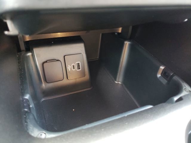 Used 2025 Ford Explorer ST-Line w/ Premium Package image 27