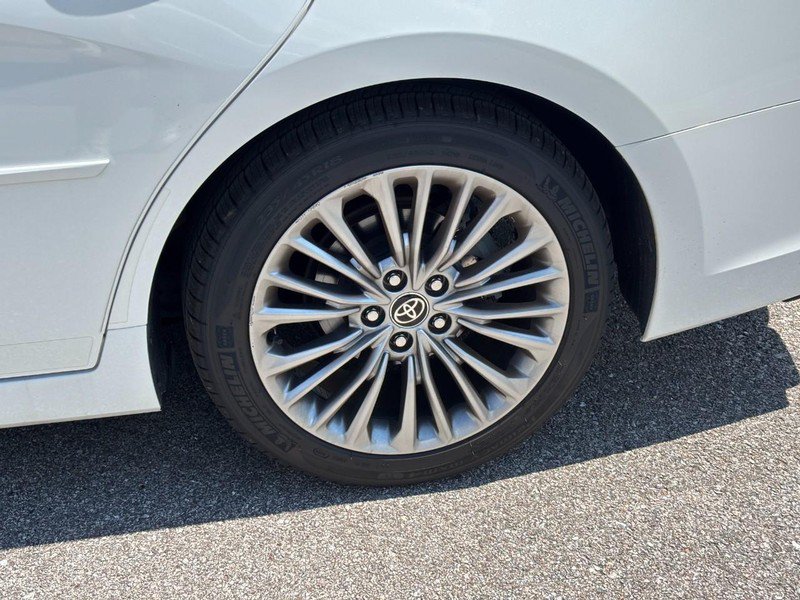 Used 2022 Toyota Avalon Limited w/ Advanced Safety Package FWD image 10