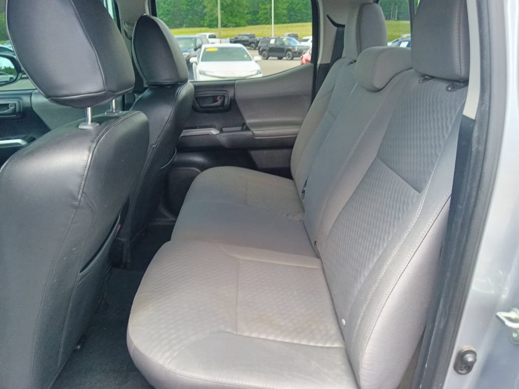 Used 2021 Toyota Tacoma SR5 w/ Technology Package AWD/4WD image 26