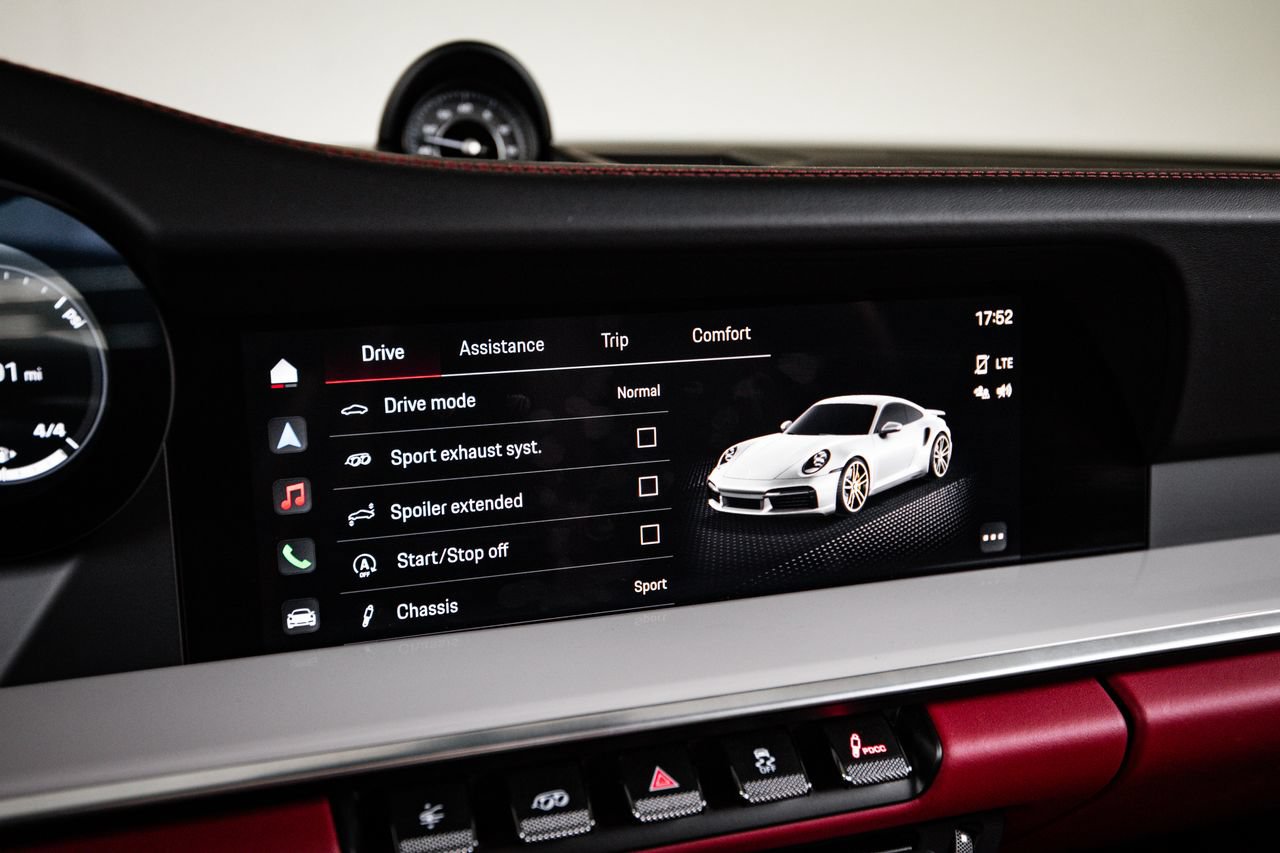 Certified 2022 Porsche 911 Turbo S AWD/4WD image 18