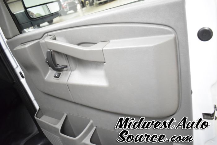 Used 2019 Chevrolet Express 2500 Extended w/ Driver Convenience Package image 21