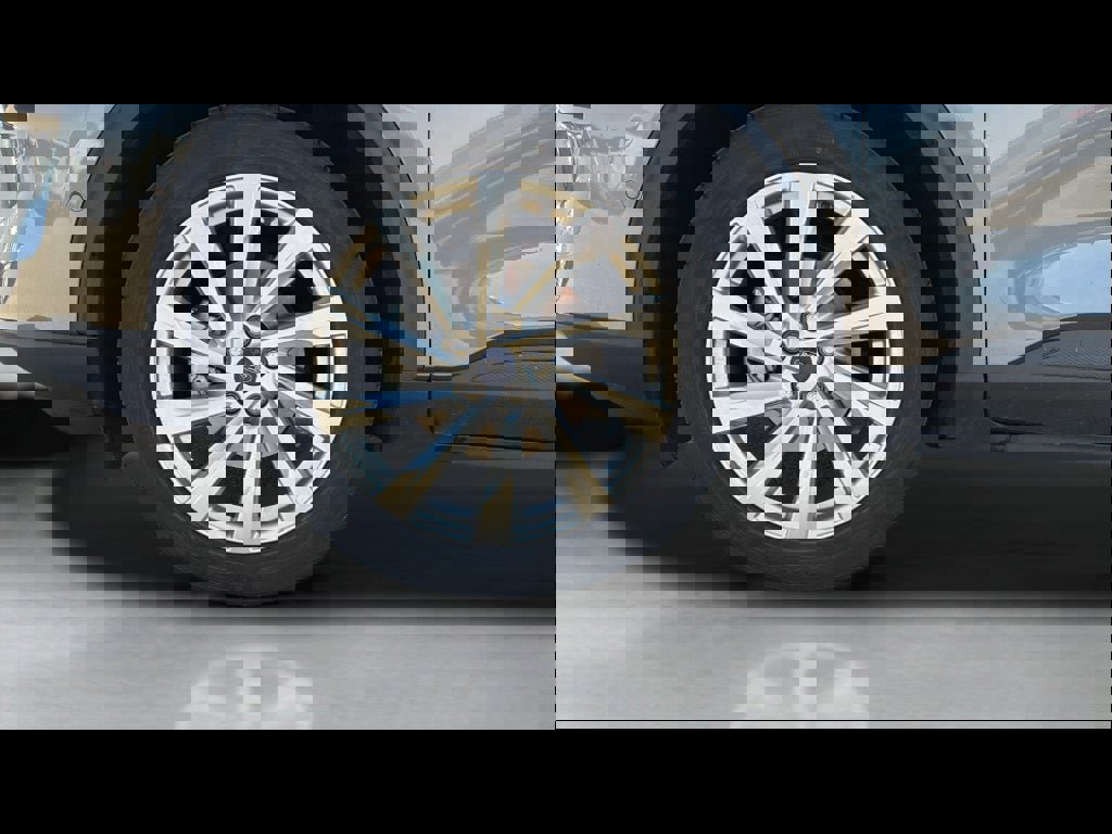 Used 2021 Ford Escape Titanium w/ Titanium Elite Package image 17