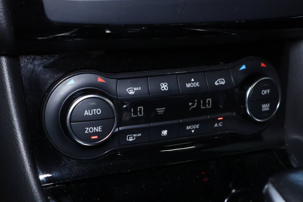Used 2019 INFINITI QX30 AWD w/ Proassist Package image 32