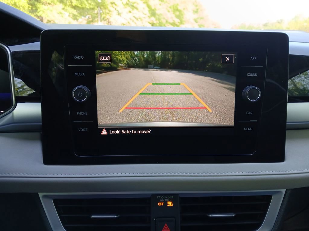 New 2026 Volkswagen Taos SE image 19