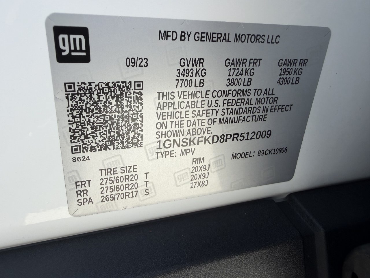 Used 2023 Chevrolet Suburban Premier AWD/4WD image 30