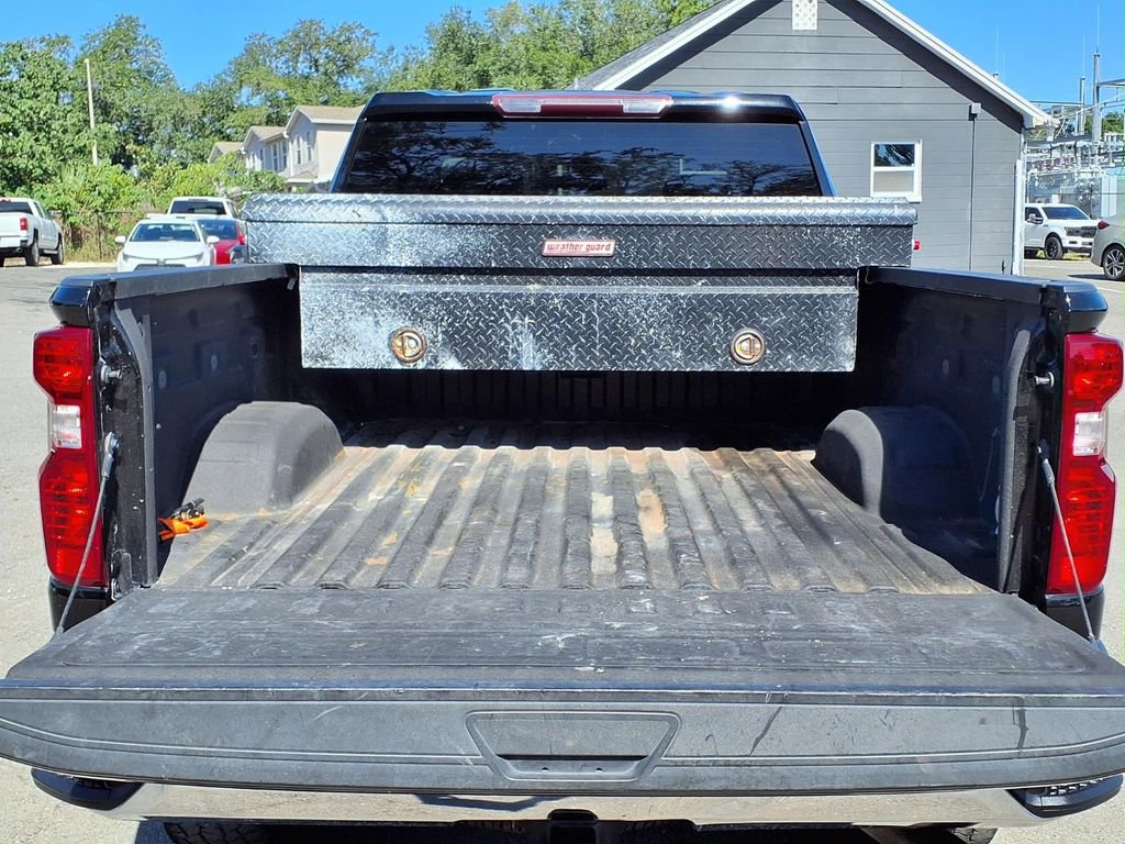 Used 2024 Chevrolet Silverado 2500 LT AWD/4WD image 18