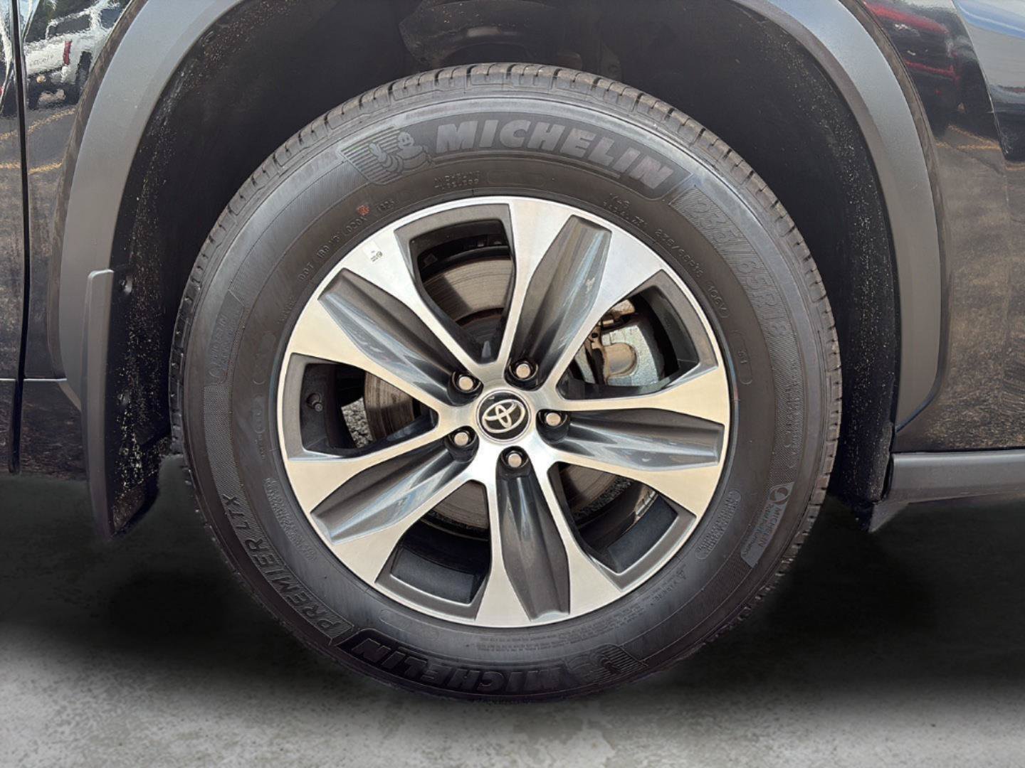 Used 2026 Toyota Highlander XLE AWD/4WD image 24