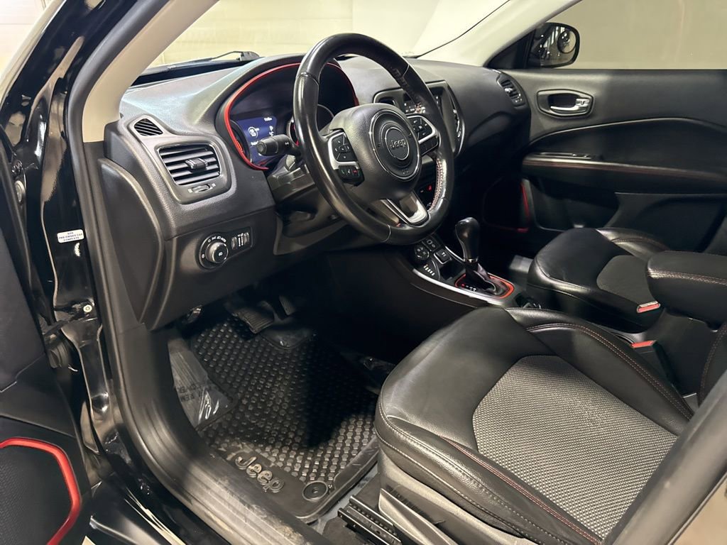 Used 2020 Jeep Compass Trailhawk AWD/4WD image 22