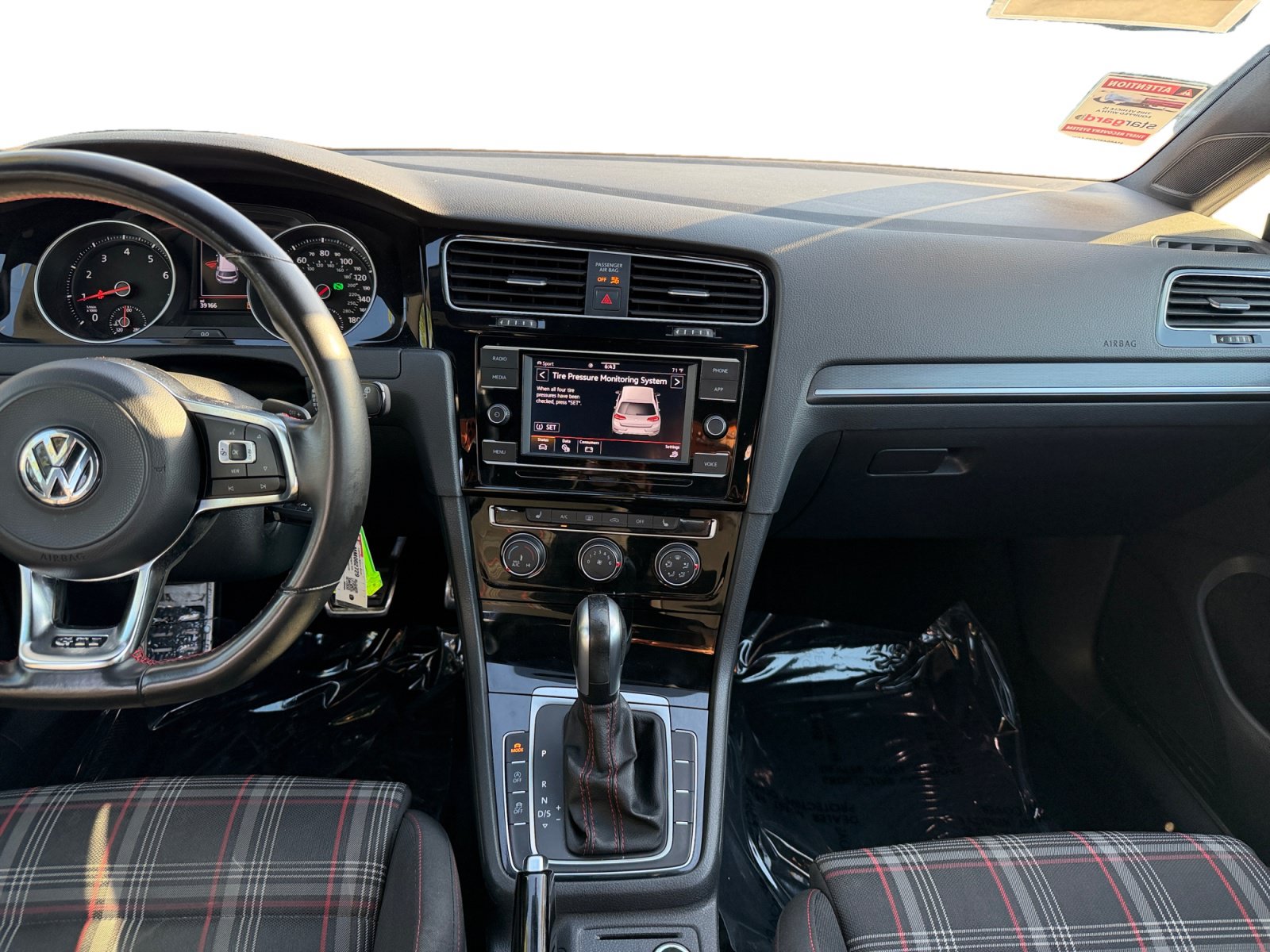 Used 2021 Volkswagen GTI S FWD image 11
