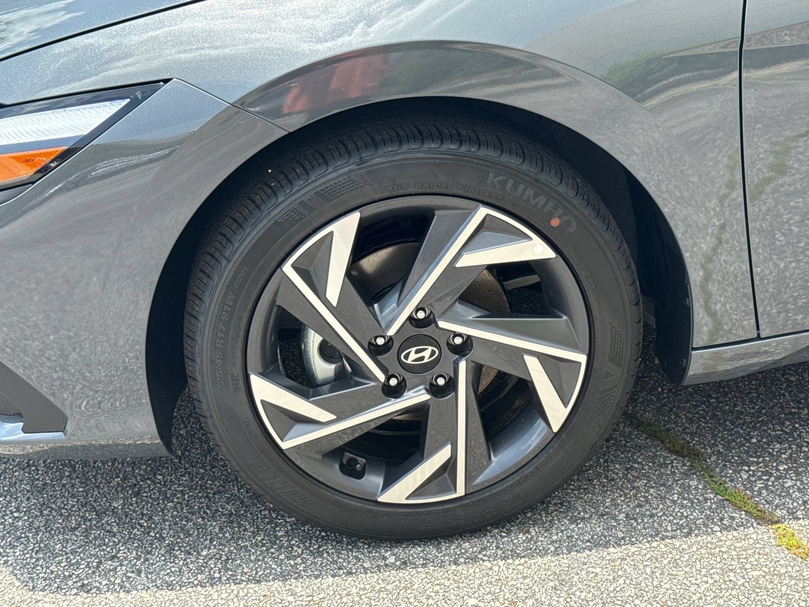 Certified 2025 Hyundai Elantra Sport FWD image 11