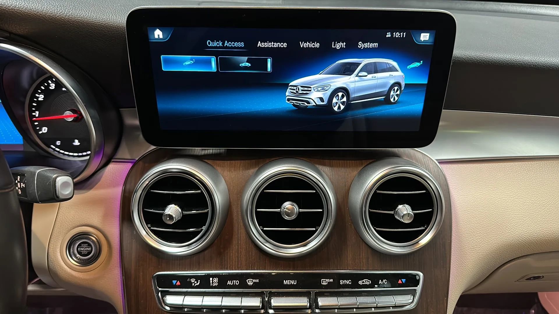 Used 2022 Mercedes-Benz GLC 300 GLC 300 4MATIC Sport Utility 4 image 24