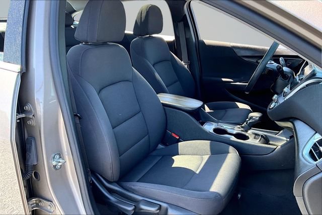 Used 2024 Chevrolet Malibu LT FWD image 28
