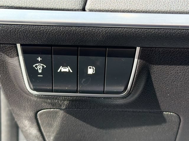 Used 2023 Kia Stinger GT-Line w/ Sun & Sound Package AWD/4WD image 10