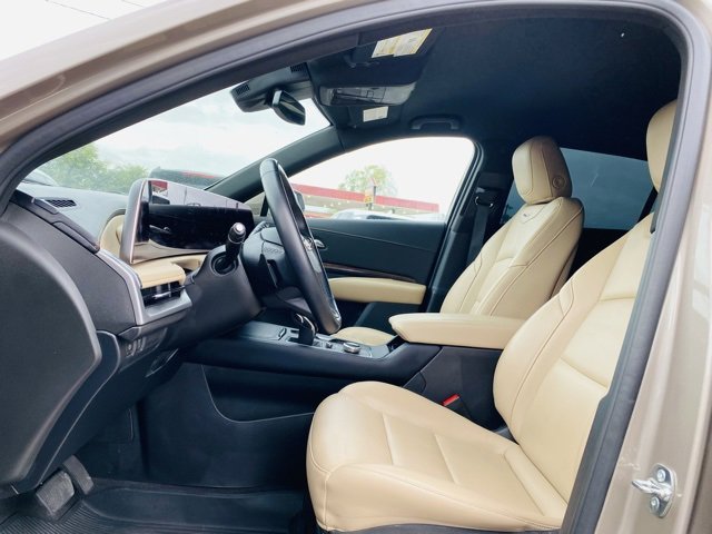 Used 2025 Cadillac XT4 Premium Luxury image 34